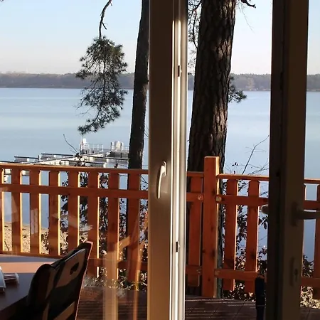 Holiday Home With Lake View Дом отдыха Zaue